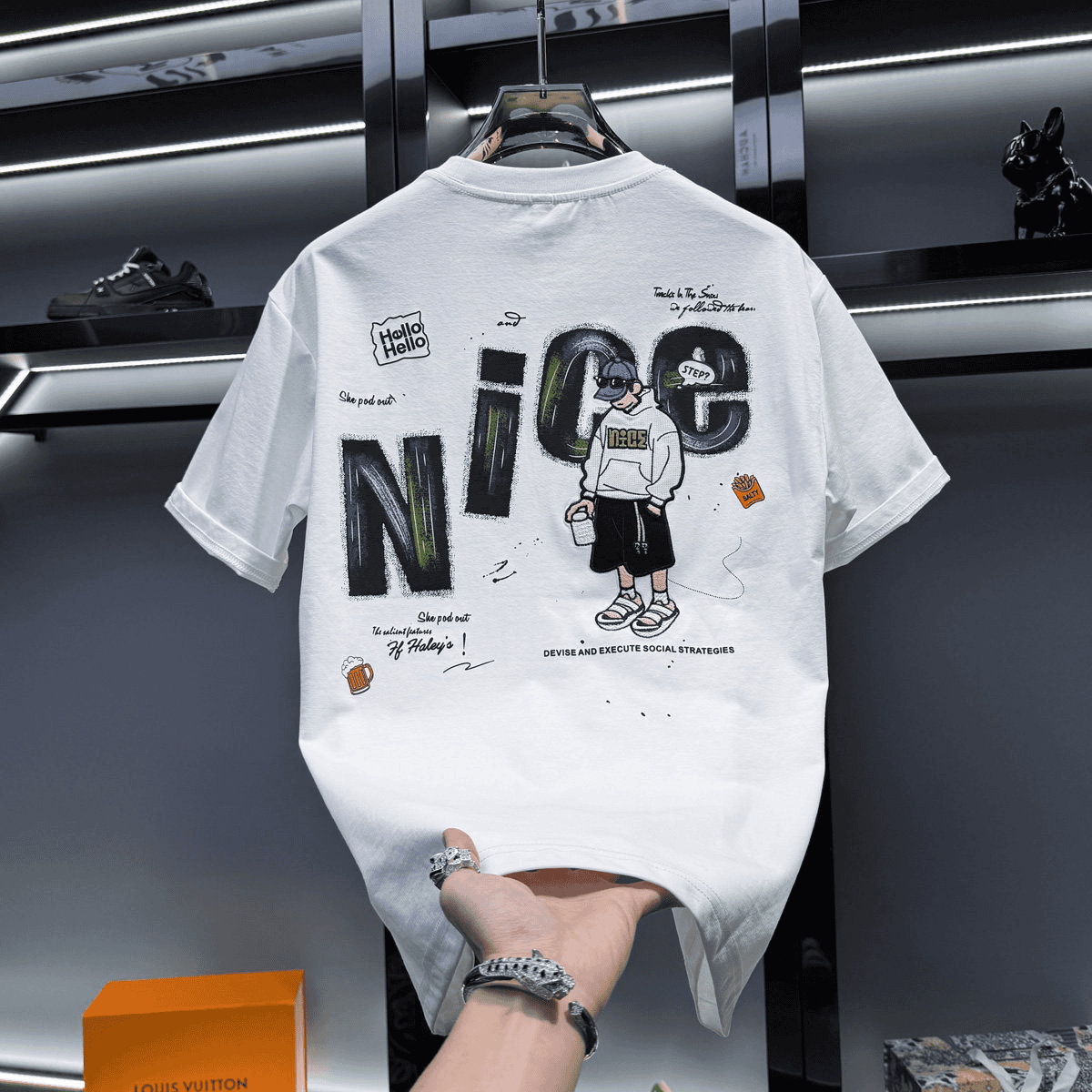 Premium Embroidered Print Short-Sleeved T-Shirt