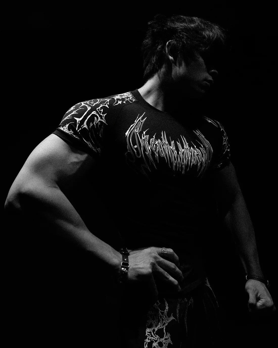 Dark-Style Stretchy Quick-Dry Compression Sports T-Shirt